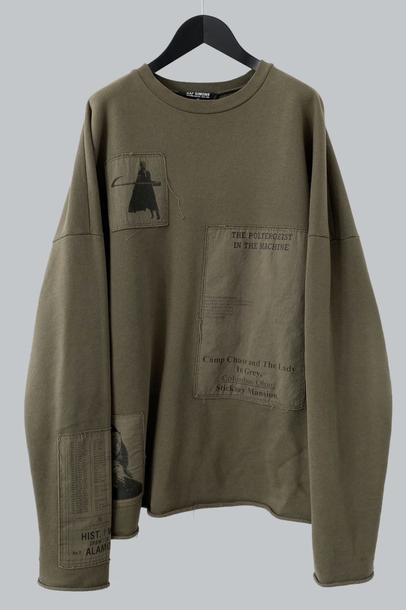 Raf Simons の貴重なアーカイブがオンラインで販売中 Lee Young Kyoon Dior Team Raf Simons Archive Sale Online First Look Rare Belgian Designer Pieces Garments Homeware Clothes Joy Division Lantern Wave Collection History of my World Icarus Surgit
