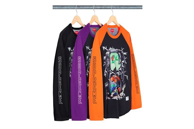 シュプリーム Supreme 2020年春夏コレクション発売アイテム - Week 11 今週のラインアップは、イギリスの老舗アウトドア・ライフスタイルブランド〈Barbour（バブアー）〉とのコラボピースを筆頭に、タイダイ染のフーディから“World Famous”が配置されたジップアップフーディ、ラグランのロングスリーブTシャツ、半袖シャツといったトップス類、1987年創業の「S&M Bikes」によるBMX ダートバイク、ポンチョなど遊び心に富んだプロダクトまでが並ぶ。