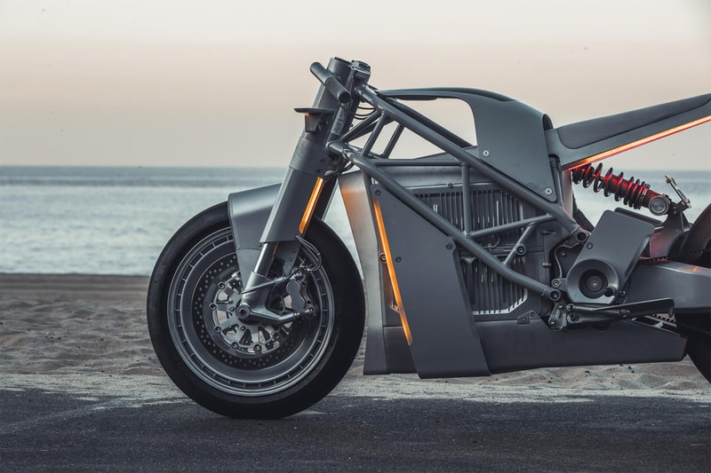 ブレードランナーの世界観を彷彿させる近未来的な電動大型バイクが登場 umc 063 xp zero electric motorcycle bike untitled motorcycles california hugo eccles experimental sr f