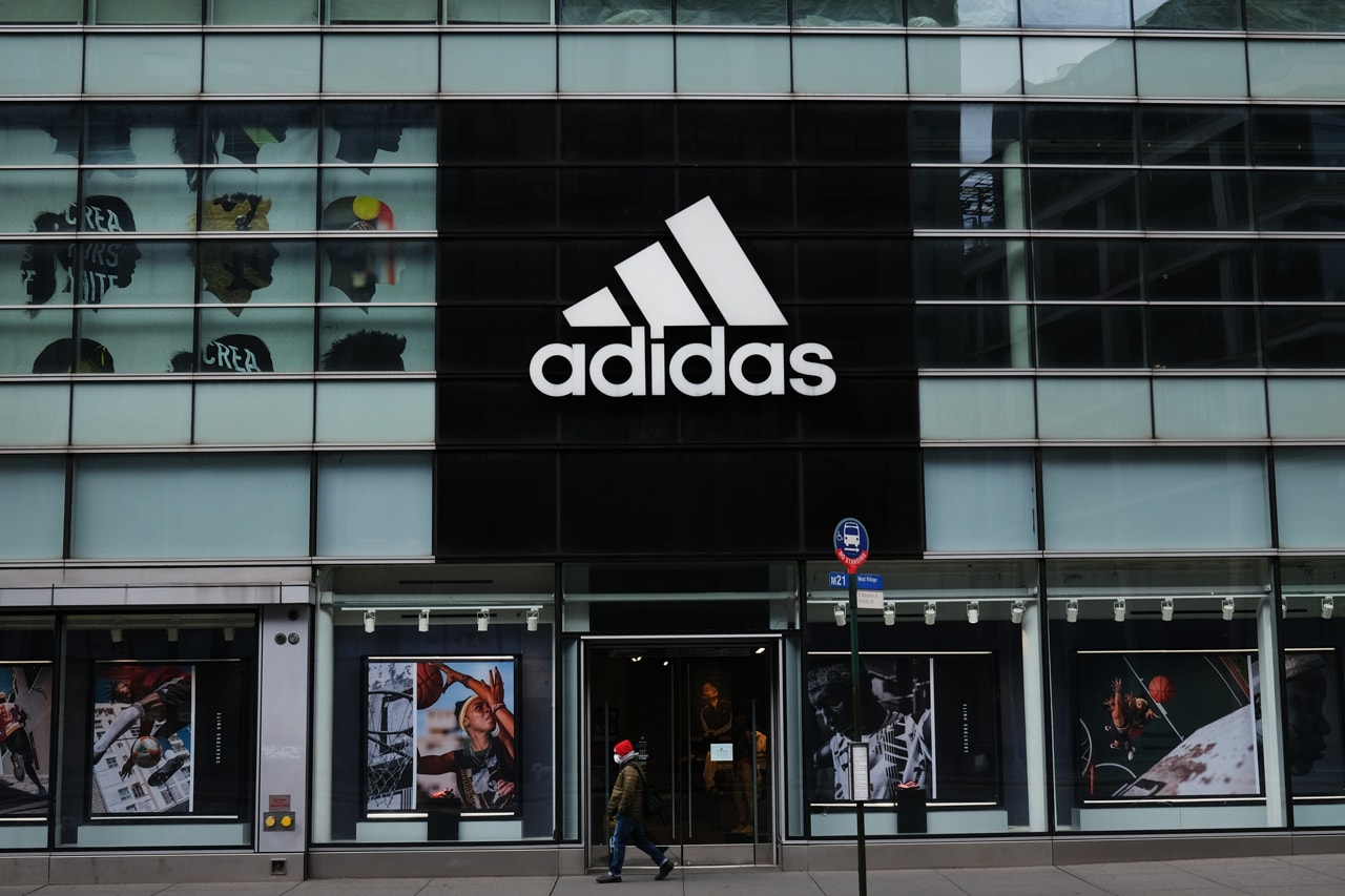 adidas の従業員が連合を結成し人種差別に対する迅速な対応を訴える adidas Employees Demand Change In Diversity inclusion black african american  our state of emergency community accountability deed