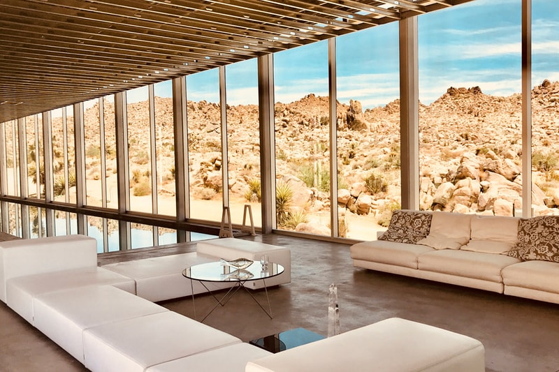 米カリフォルニアの砂漠地帯に“見えない家”が出現 Invisible House Joshua Tree National Park Tomas Osinski Chris Hanley Mirrors Pool Trees Desert 