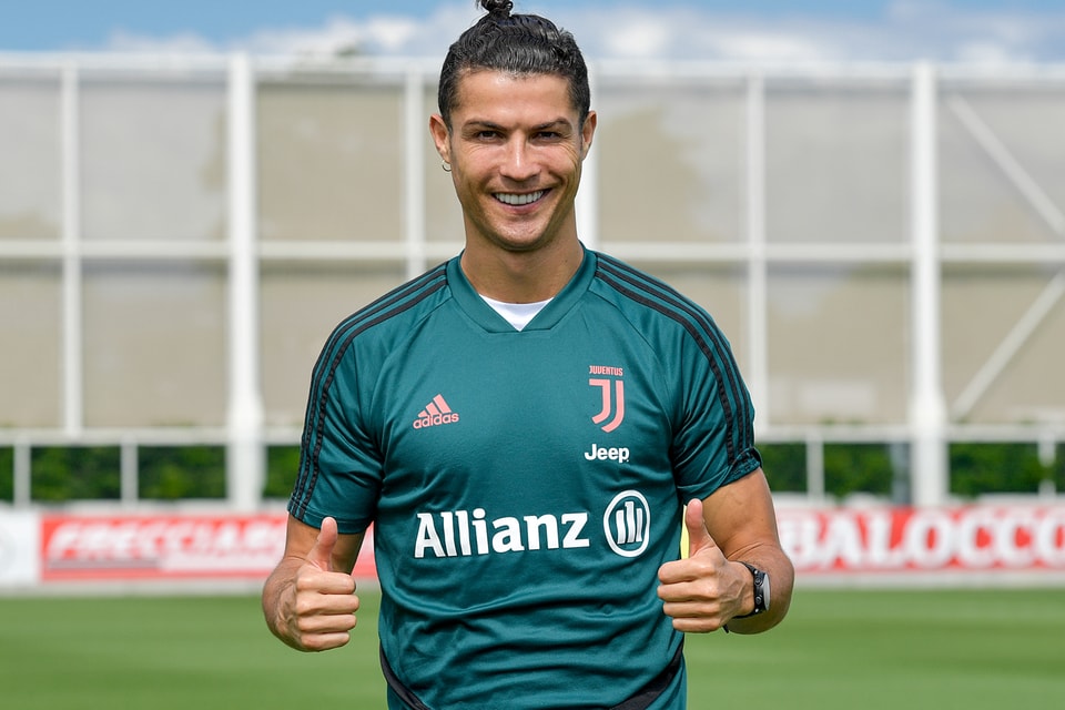 クリスティアーノ ロナウドがサッカー選手として初のビリオネアに Hypebeast Jp