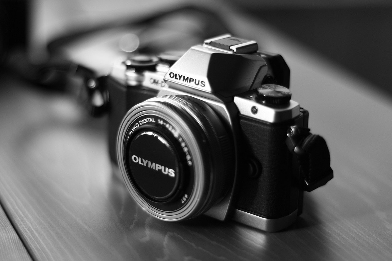 Olympus が84年の歴史を持つカメラなどの映像事業を売却 Olympus Officially Leaving Camera Business Digital Camera Micro Four Thirds interchangeable lens system Japan Industrial Partners (JIP)
