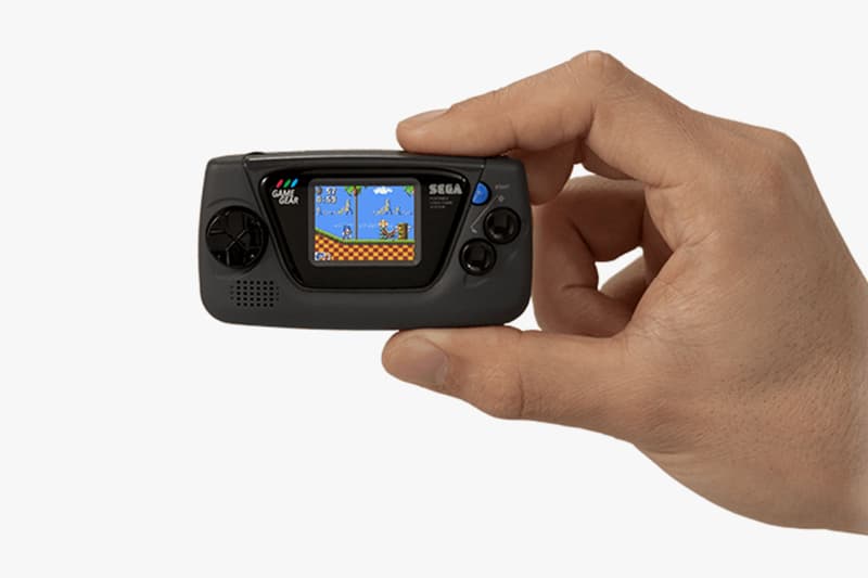 セガ SEGA が手のひらサイズの“ゲームギアミクロ”を発売