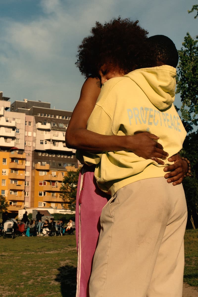 ユースに向けたオピニオンウエアを展開する Souvenir Official が新たなキャンペーン “EUNIFY - PROTECT PEACE”を発表  Berlin based brand Souvenir Official launches the EUNIFY - PROTECT PEACE project