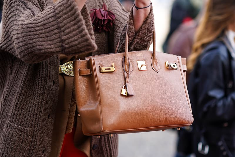 エルメスの元従業員らがバーキンのフェイク品を製造・販売していたことが発覚 Ex-Hermes staff appear in court over fake designer handbags