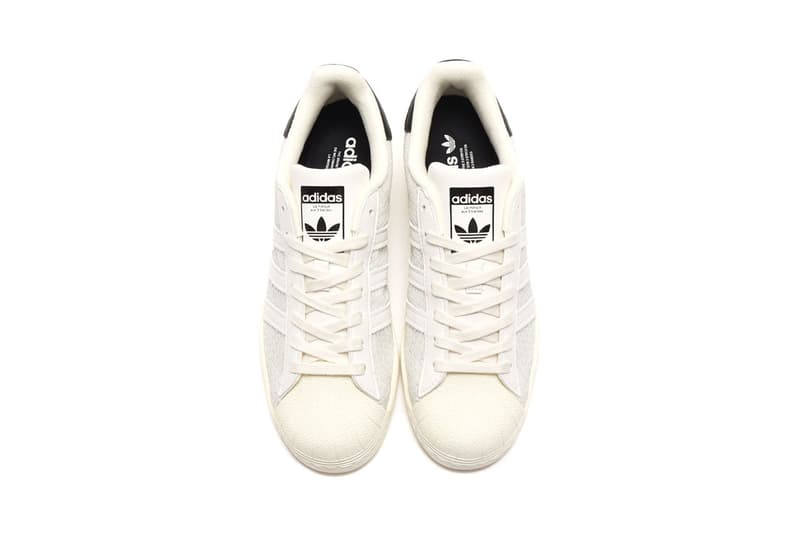 アトモス x アディダスからスーパースターの別注モデルが発売 河村康輔 atmos x adidas Originals からスネーク柄を落とし込んだ Superstar の別注モデルが発売