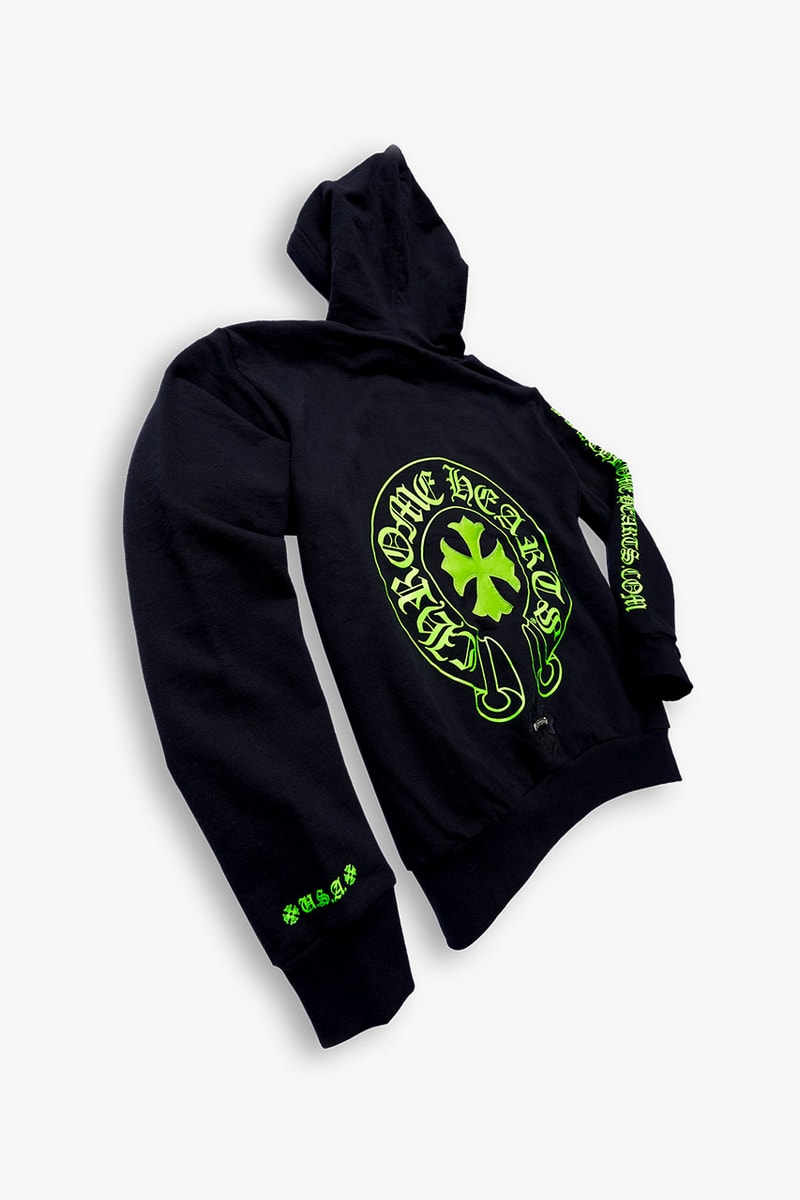 クロムハーツ Chrome Hearts が新作フーディをオンラインリリース