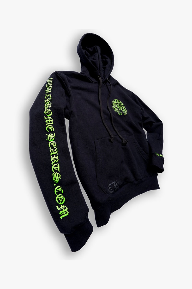 クロムハーツ Chrome Hearts が新作フーディをオンラインリリース