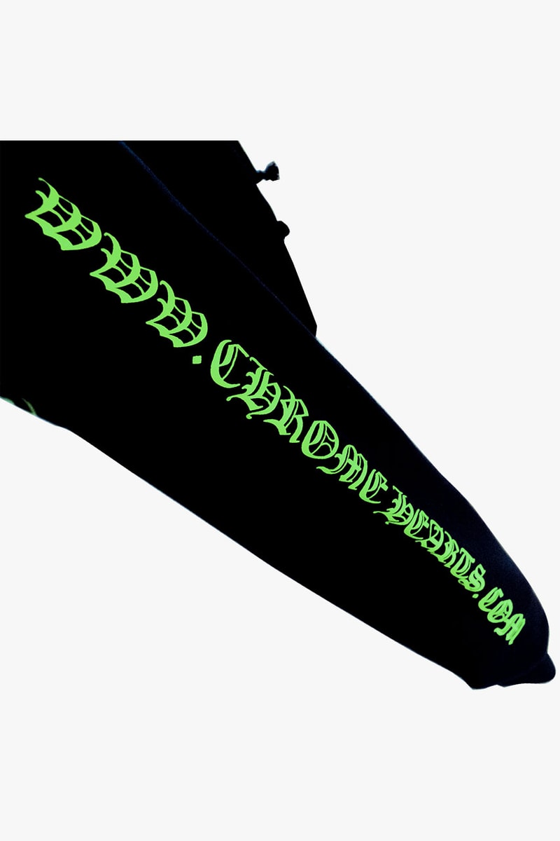 クロムハーツ Chrome Hearts が新作フーディをオンラインリリース