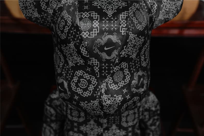 CLOT × Nike × fragment design のコラボ BE@RBRICK 1000% が登場 CLOT Nike Medicom Toy BE@RBRICK Black Silk 1000 Release Info Buy Price