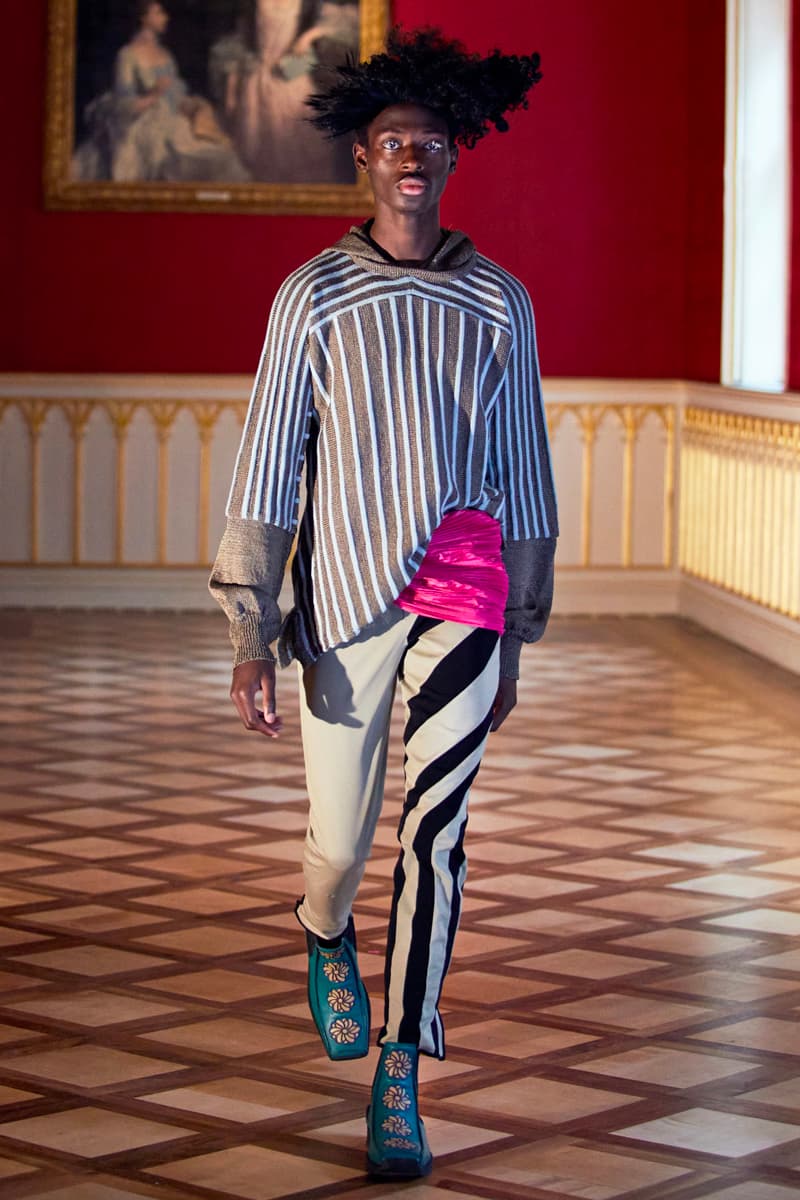 キコ・コスタディノフ2021年春夏コレクション 15th- and 16th-Century Dress Inspires Kiko Kostadinov's SS21 Collection