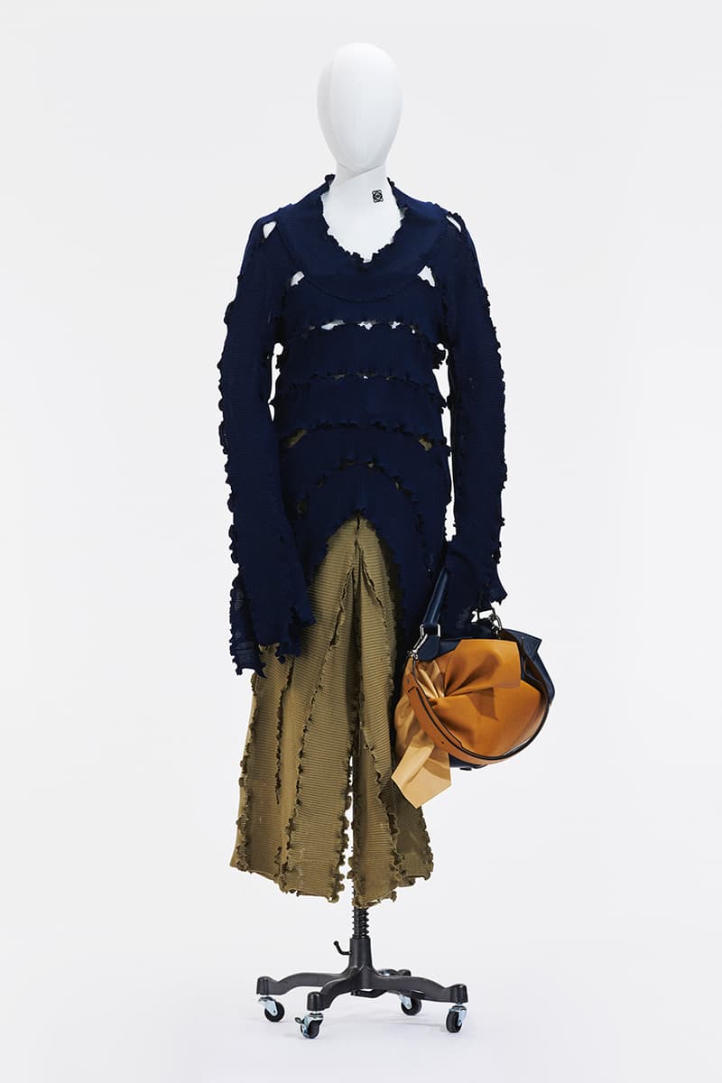 ロエベ2021年春夏コレクション LOEWE's SS21 Collection Is Almost Entirely Inspired by Circles