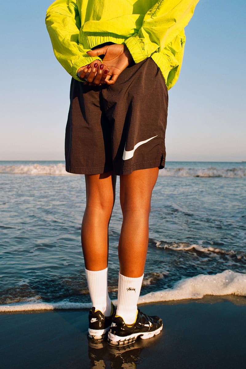 ステュシー / ナイキによるエアズームクキニの発売情報が解禁 stussy nike air zoom kukuni kk spiridon black white bright cactus habanero red CJ9918 001 100 official release date info photos price store list buying guide