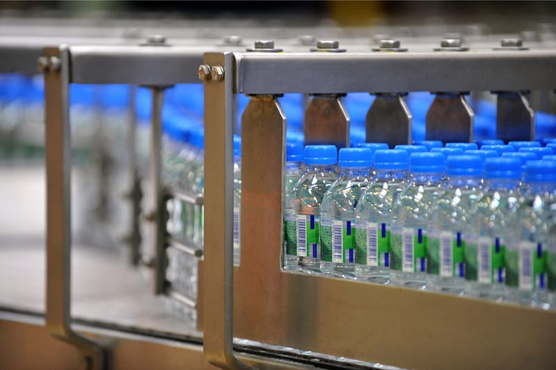 Volvic の国内販売が年内で終了