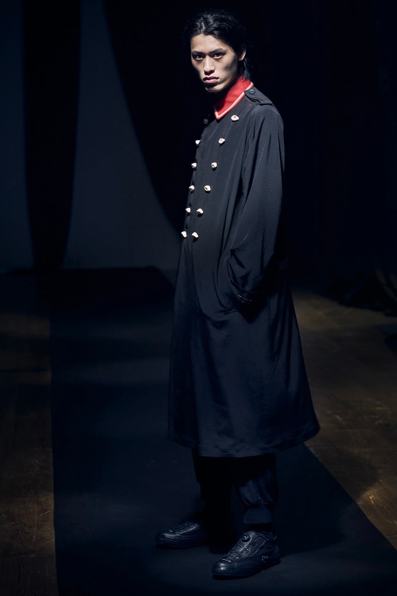 ヨウジヤマモト 2021年春夏コレクション Yohji Yamamoto Spring Summer 2021 Collection Paris Fashion Week runways japanese designer pfw black monochromatic digital
