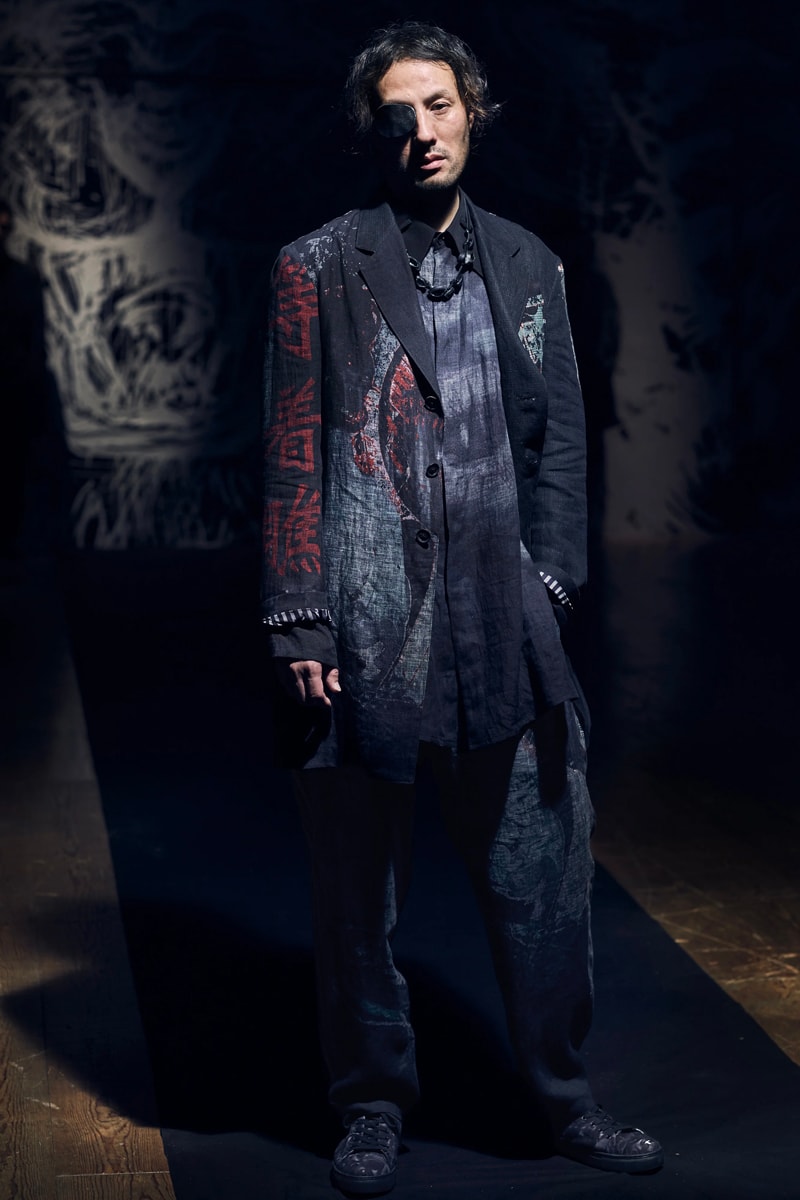 ヨウジヤマモト 2021年春夏コレクション Yohji Yamamoto Spring Summer 2021 Collection Paris Fashion Week runways japanese designer pfw black monochromatic digital