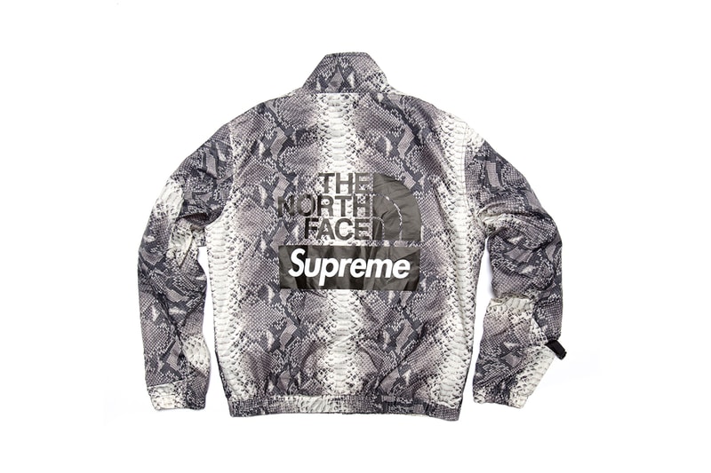 シュプリーム ノースフェイス Supreme x THE NORTH FACE のテントを素材に使った一点物のトラックスーツが登場clothsurgeon Supreme x The North Face Tracksuit 2018 collaboration snakeskin