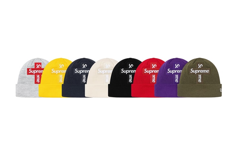 シュプリーム Supreme 2020年秋冬コレクション ビーニー 〈KANGOL（カンゴール）〉〈New Era®（ニューエラ）〉、アニメ『スマーフ（The Smurfs）』、Lee Scratch Perry（リー・スクラッチ・ペリー）といったコラボものや、フーディでも登場したクロス状のボックスロゴをはじめ、グラフィック強めのアイテムからシンプルなデザインまで、今冬の防寒が楽しみになるであろうアイテムが幅広く揃う。