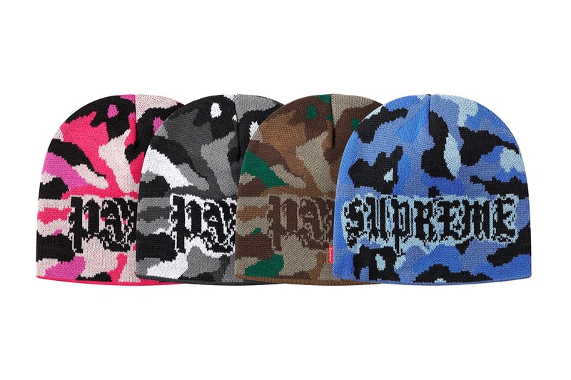 シュプリーム Supreme 2020年秋冬コレクション ビーニー 〈KANGOL（カンゴール）〉〈New Era®（ニューエラ）〉、アニメ『スマーフ（The Smurfs）』、Lee Scratch Perry（リー・スクラッチ・ペリー）といったコラボものや、フーディでも登場したクロス状のボックスロゴをはじめ、グラフィック強めのアイテムからシンプルなデザインまで、今冬の防寒が楽しみになるであろうアイテムが幅広く揃う。