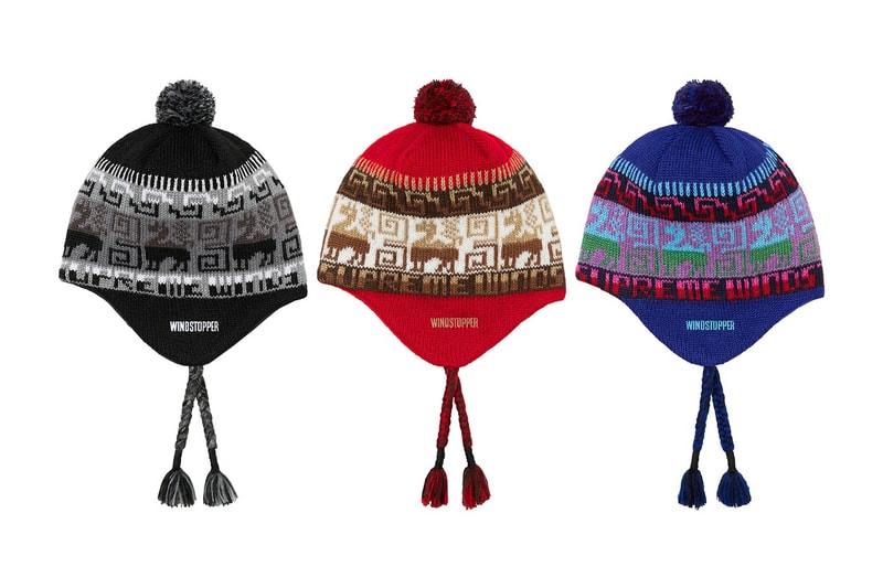 シュプリーム Supreme 2020年秋冬コレクション ビーニー 〈KANGOL（カンゴール）〉〈New Era®（ニューエラ）〉、アニメ『スマーフ（The Smurfs）』、Lee Scratch Perry（リー・スクラッチ・ペリー）といったコラボものや、フーディでも登場したクロス状のボックスロゴをはじめ、グラフィック強めのアイテムからシンプルなデザインまで、今冬の防寒が楽しみになるであろうアイテムが幅広く揃う。