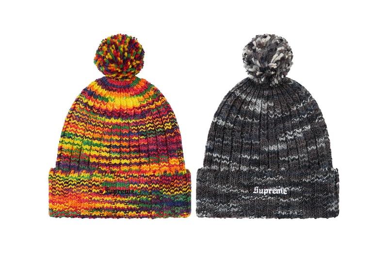 シュプリーム Supreme 2020年秋冬コレクション ビーニー 〈KANGOL（カンゴール）〉〈New Era®（ニューエラ）〉、アニメ『スマーフ（The Smurfs）』、Lee Scratch Perry（リー・スクラッチ・ペリー）といったコラボものや、フーディでも登場したクロス状のボックスロゴをはじめ、グラフィック強めのアイテムからシンプルなデザインまで、今冬の防寒が楽しみになるであろうアイテムが幅広く揃う。