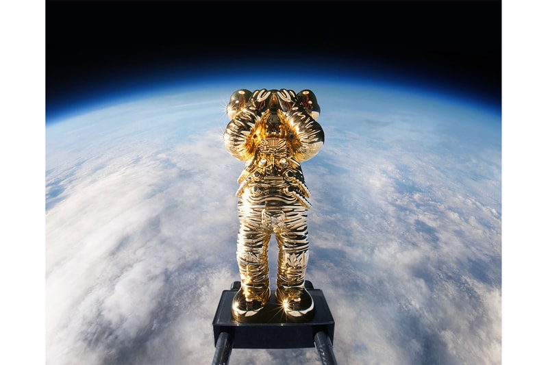 カウズ ホリデー スペースが発表 宇宙へ飛び立つ COMPANION の姿を捉えた KAWS:HOLIDAY SPACE が発表 コンパニオン