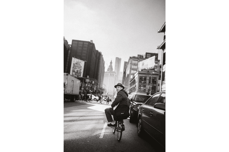 Rizzoli がマーク・ゴンザレスにオマージュを捧げたモノグラフ写真集を発売する mark gonzales photography book rizzoli sem rubio 