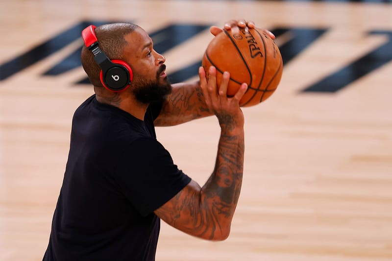 NBAのスニーカーキング PJ・タッカーが Nike Air Fear of God のPEモデルを試合で着用