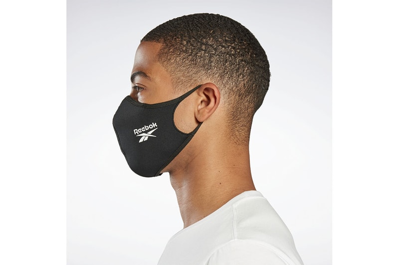 Reebok からソフトな肌触りと通気性の高い素材を使用したフェイスカバーが発売 マスク