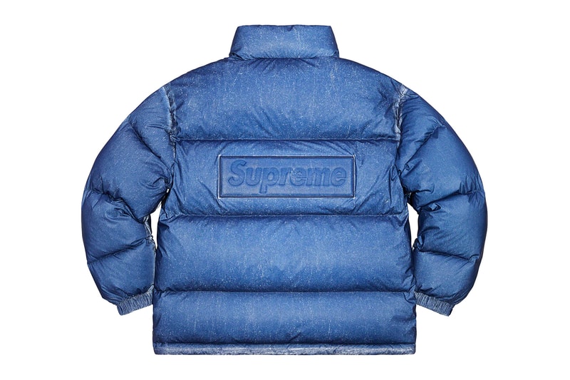 シュプリーム Supreme 2020年秋冬コレクション ジャケット いつも通り、ライトアウターから真冬仕様のダウンまで幅広いアイテムがラインアップ。なかでもLee Scratch Perry（リー・スクラッチ・ペリー）のアートワークを用いたデニムジャケット、定番パートナー〈VANSON（バンソン）〉のレザージャケット、GORE TEX 700-Fill ダウンジャケット、2019年秋冬シーズンに続いて招聘された〈葵産業〉とのコラボによるMA-1、2019年に他界した絵師・佐伯俊男のアートワークを随所にあしらったジャケット、こちらも2019年秋冬に続く登場となる〈Fox Racing（フォックス レーシング）〉製ジャケット、老舗ワークウェアブランド〈RefrigiWear（リフリッジウェア）〉とチームアップしたジャケット&ベスト、2011年秋冬コレクションのムービーから抜いた空中写真を全面プリントしたジップアップジャケット、アニメ『スマーフ（The Smurfs）』とのキャラクターを配置した迷彩柄のGORE TEXジャケットなどが並ぶ。