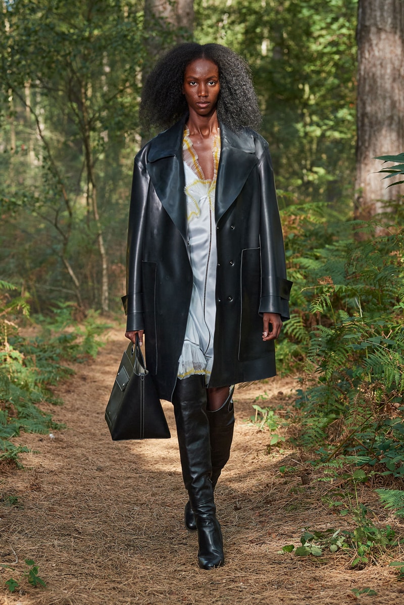 バーバリー 2021年春夏コレクション Burberry Spring/Summer 2021 Runway Collection ss21 in bloom riccardo tisci mens womens twitch anne imhof Erykah Badu, Rosalía, Steve Lacy Bella Hadid 