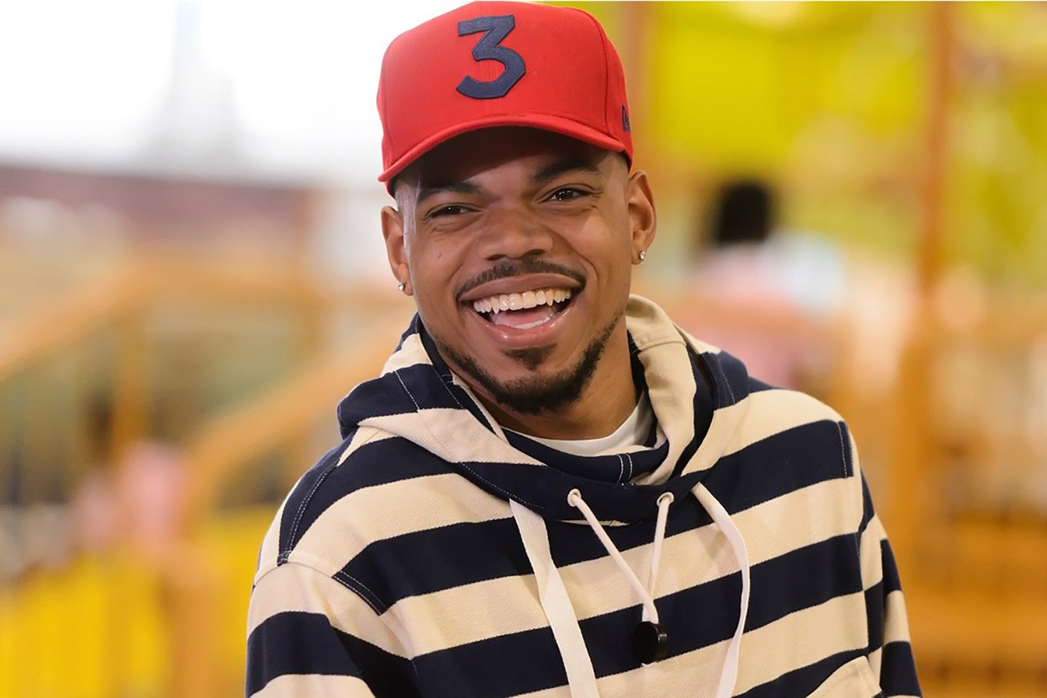 Chance The Rapper が“あのキャップ”で6億円を稼いだと明かす CHANCE THE RAPPER SAYS HIS '3' HATS MADE HIM 6 million 
