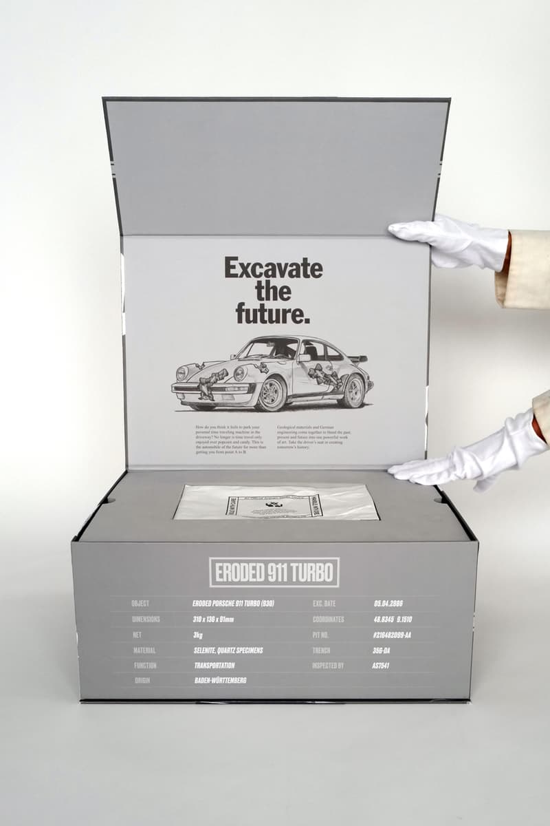 ダニエルアーシャムがポルシェ  911ターボのスカルプチャーを発売 daniel arsham porsche eroded 911 turbo edition sculpture artwork