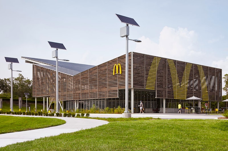 マクドナルドが消費するエネルギーをゼロにした第1号店をオープン McDonalds Zero Energy Disney World florida Restaurant eco environment friendly