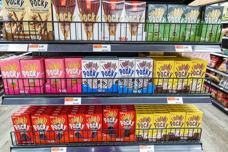 ポッキーが“世界で最も売れたチョコがけビスケット”にギネス認定