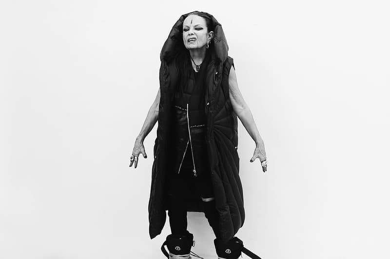 モンクレールがリックオウエンスのコラボ記念のデジタルイベントを開催 Rick Owens Moncler Collaboration Release Michele Lamy Milan Bus