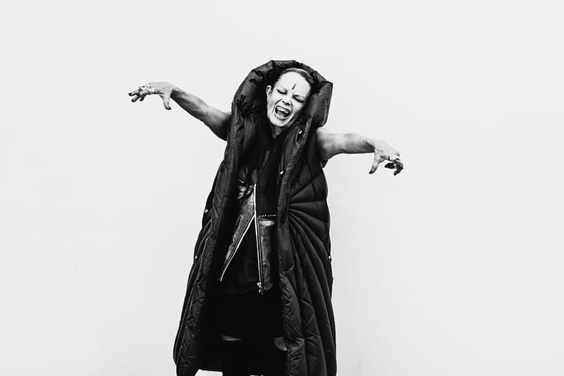モンクレールがリックオウエンスのコラボ記念のデジタルイベントを開催 Rick Owens Moncler Collaboration Release Michele Lamy Milan Bus 