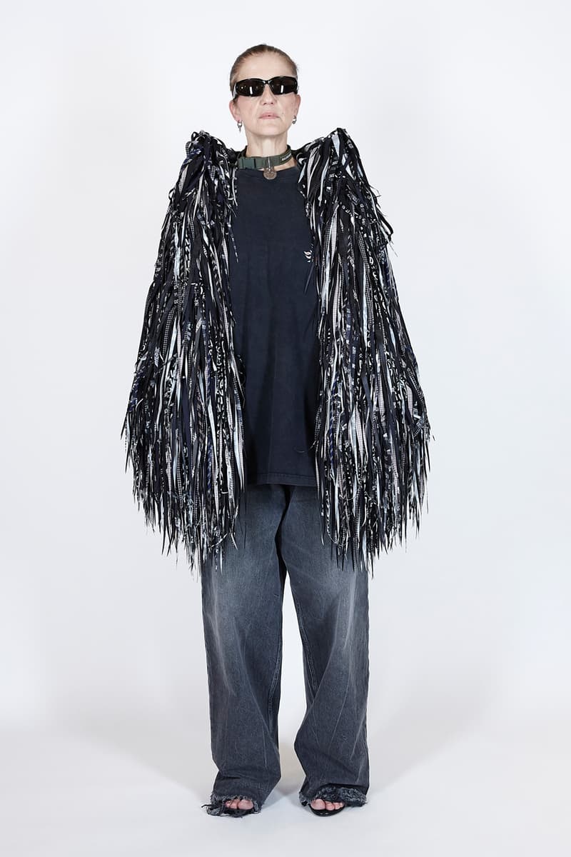 バレンシアガ 2021年夏プレコレクション Balenciaga Summer 2021 Pre-Collection Runway Mens Womens Unisex X-Pander Sneaker Homeware Loungewear Robes Sustainability Upcycling Eco Friendly Prints Pet Shop Graphics Sunglasses at Night Paris Walking Demna Gvasalia Neo Classic Bag 