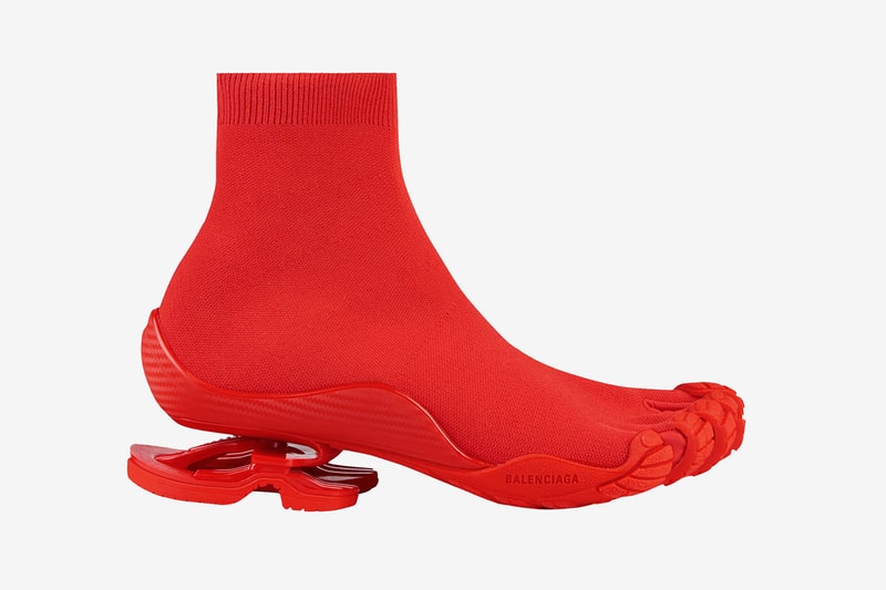 バレンシアガとヴィブラムのコラボフットウェアがいよいよ販売開始 Balenciaga と Vibram のコラボフットウェアがいよいよ販売開始