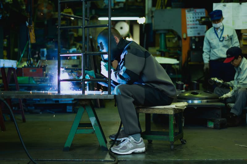 インヴィンシブルxNハリウッドxニューバランスのトリプルコラボ2002Rが誕生 INVINCIBLE x N.HOOLYWOOD x New Balance 2002R Collab