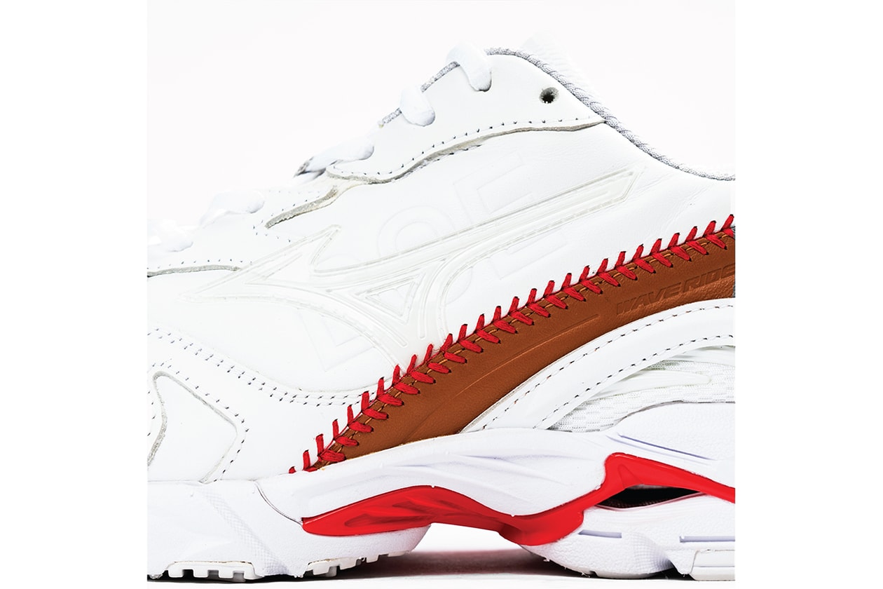 ミズノが“KAZOKU”プロジェクトに上海のセレクトショップDOEを初招聘 mizuno kazoku doe WAVE RIDER 10 release 