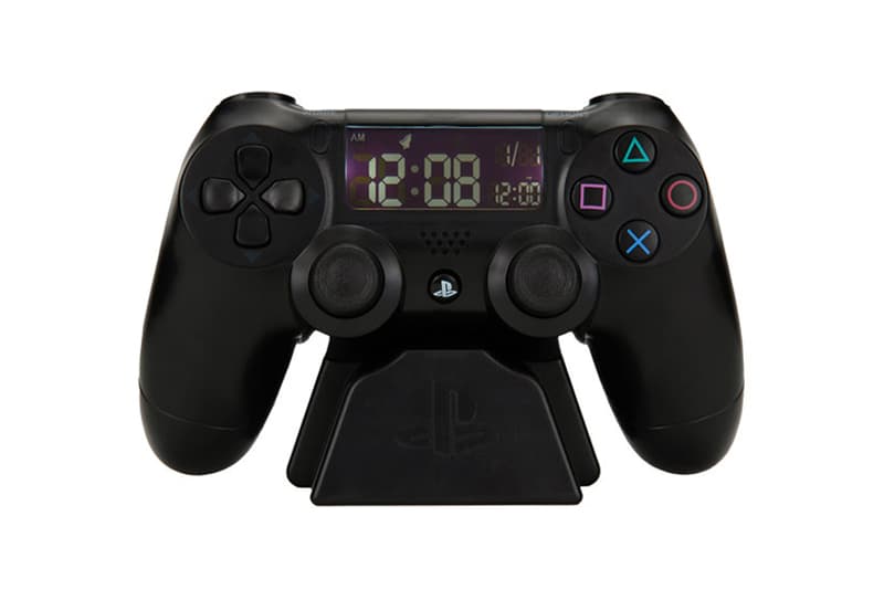 プレイステーションをモチーフとしたホームグッズが登場 Paladone playstation 5 4 home goods coffee mugs lights alarm clocks playing cards official release date info photos price store list buying guide