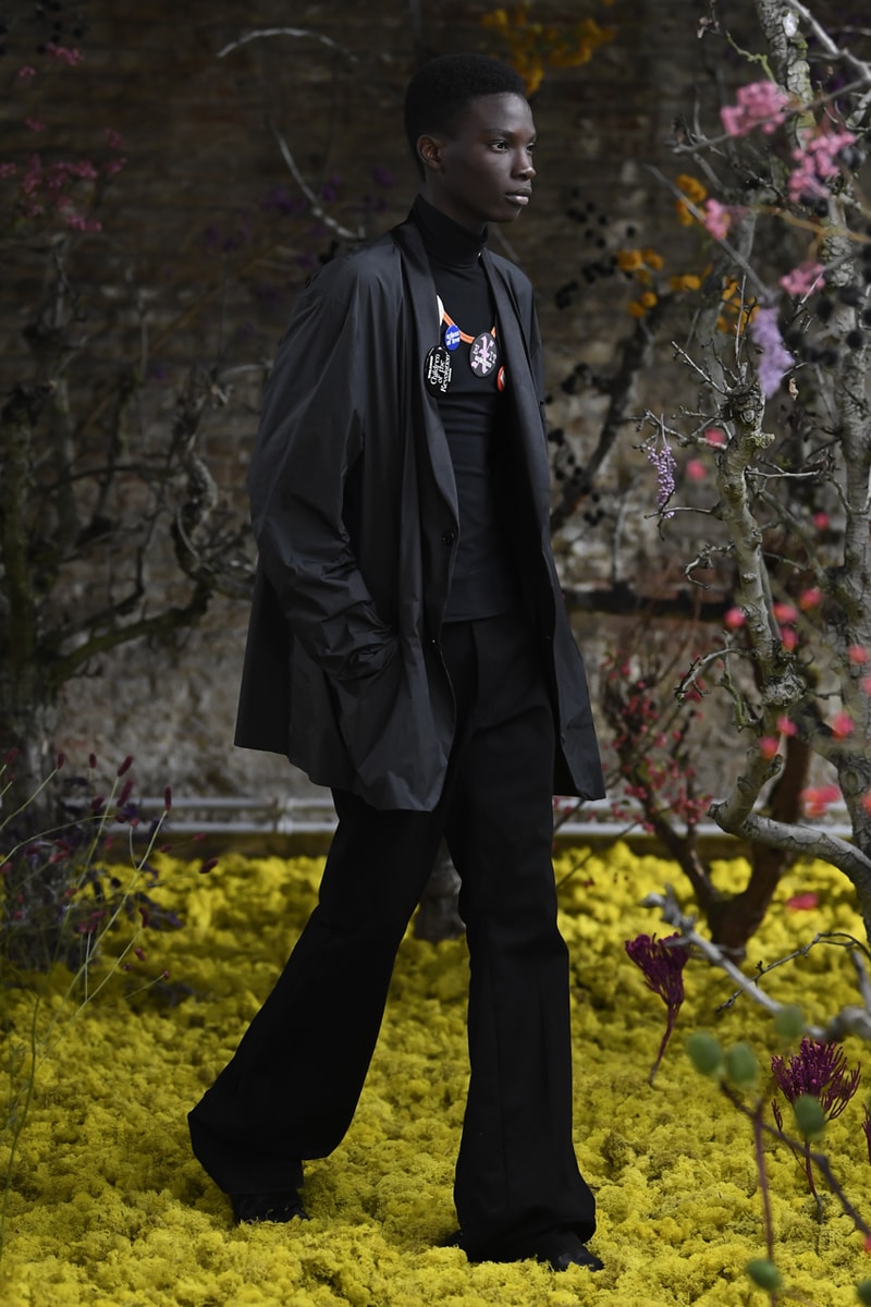 ラフ シモンズ2021年春夏コレクション Raf Simons spring summer 2021 collection Runway