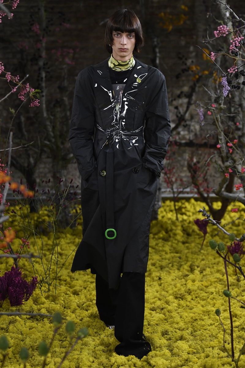 ラフ シモンズ2021年春夏コレクション Raf Simons spring summer 2021 collection Runway