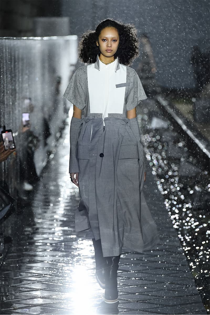 サカイ sacai 2021年春夏コレクション 阿部千登勢の手がける〈<a href="https://hypebeast.com/jp/tags/sacai">sacai</a>(サカイ)〉が、『小田原文化財団 江之浦測候所』にて2021年春夏コレクションを発表。