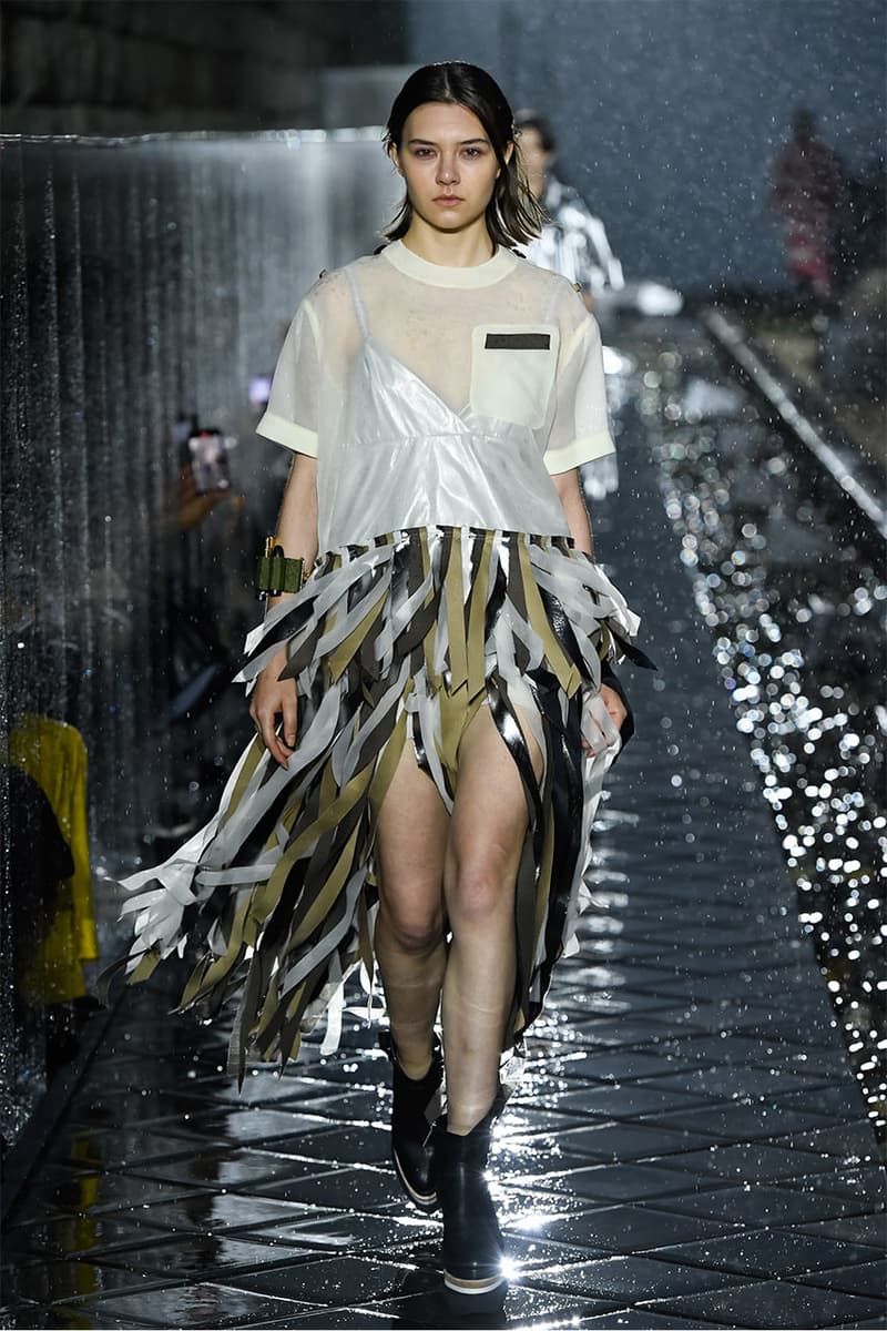サカイ sacai 2021年春夏コレクション 阿部千登勢の手がける〈<a href="https://hypebeast.com/jp/tags/sacai">sacai</a>(サカイ)〉が、『小田原文化財団 江之浦測候所』にて2021年春夏コレクションを発表。