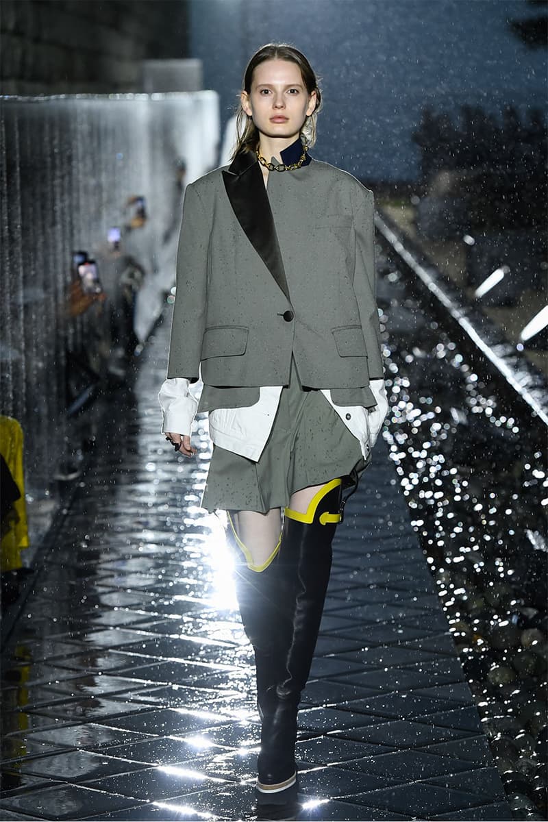 サカイ sacai 2021年春夏コレクション 阿部千登勢の手がける〈<a href="https://hypebeast.com/jp/tags/sacai">sacai</a>(サカイ)〉が、『小田原文化財団 江之浦測候所』にて2021年春夏コレクションを発表。