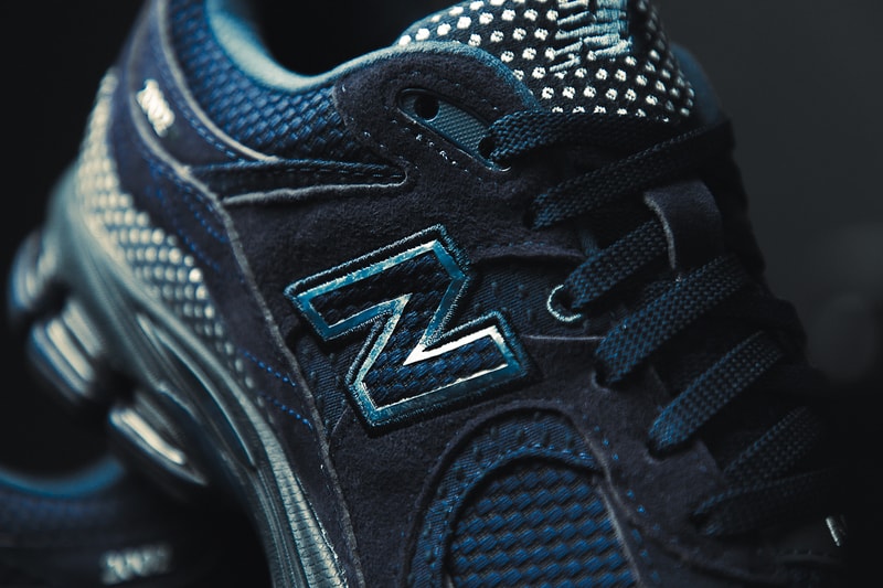 中国の有力リテーラーCOSTSとファンダメンタルを迎えたニューバランス2002Rがリリース　COSTS x FDMTL x New Balance 2002R Closer Look