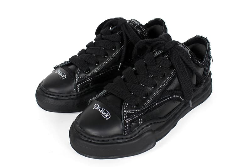 デビロック x ミハラヤスヒロから漆黒のコラボスニーカーが発売 DEVILOCK x Maison MIHARA YASUHIRO から漆黒のコラボスニーカーが発売
